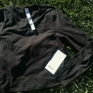 Lululemon Classic Fit Cotton Blend Long Sleeve
